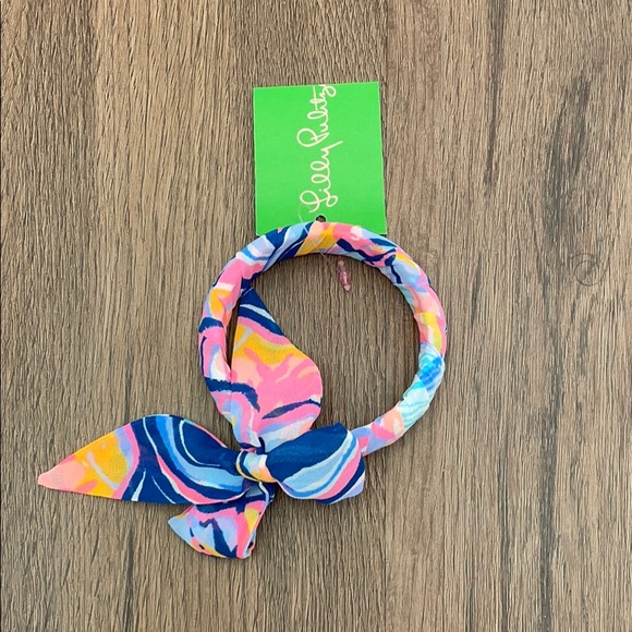 Lilly Pulitzer Jewelry - NWT Lilly Pulitzer Wrapped Bangle in Boho Bateau